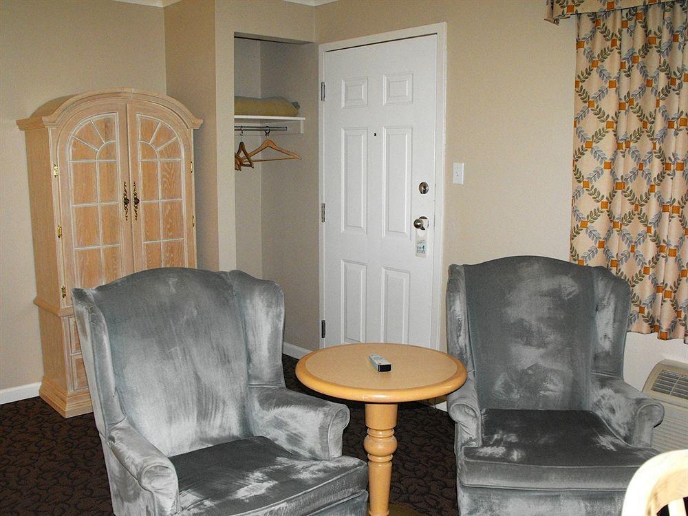 Glenwood Inn & Suites Trail Exterior foto
